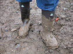 2003-11-27_northerner_boots_in_mud-1673522928771_600x.jpg
