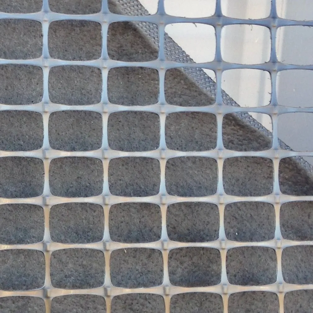 How the SandMat Max holds up the sand over the muck in water