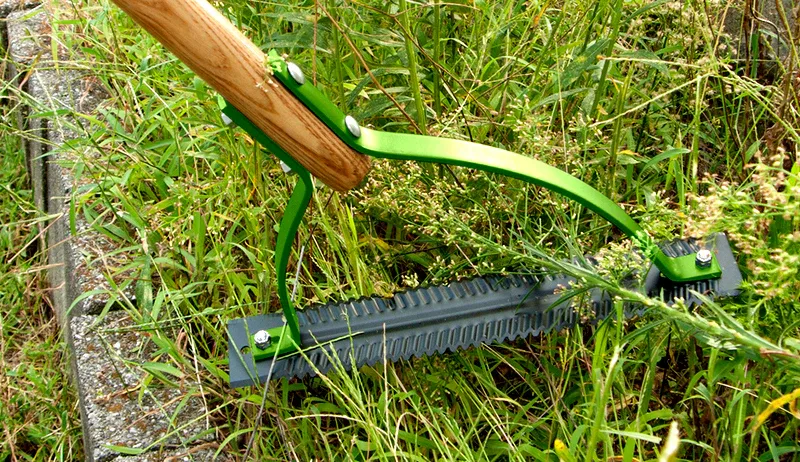 weed-cutter-ames.jpeg-1679581765498_1400x.webp